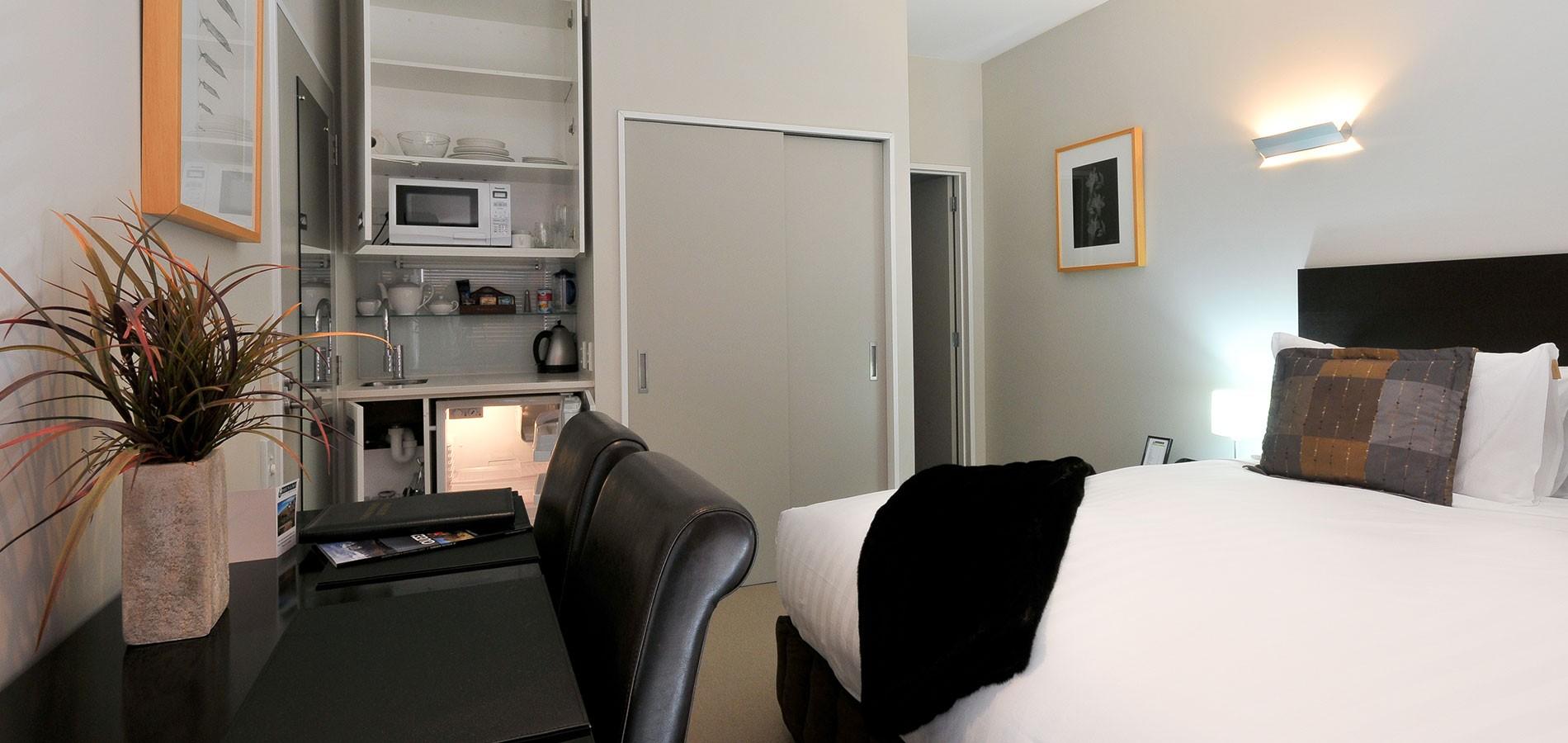 Swiss-Belsuites Pounamu Distretto di Queenstown Esterno foto A studio apartment in New Zealand