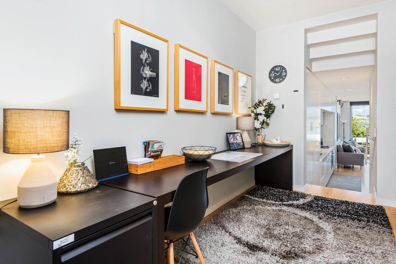 Swiss-Belsuites Pounamu Distretto di Queenstown Esterno foto A home office