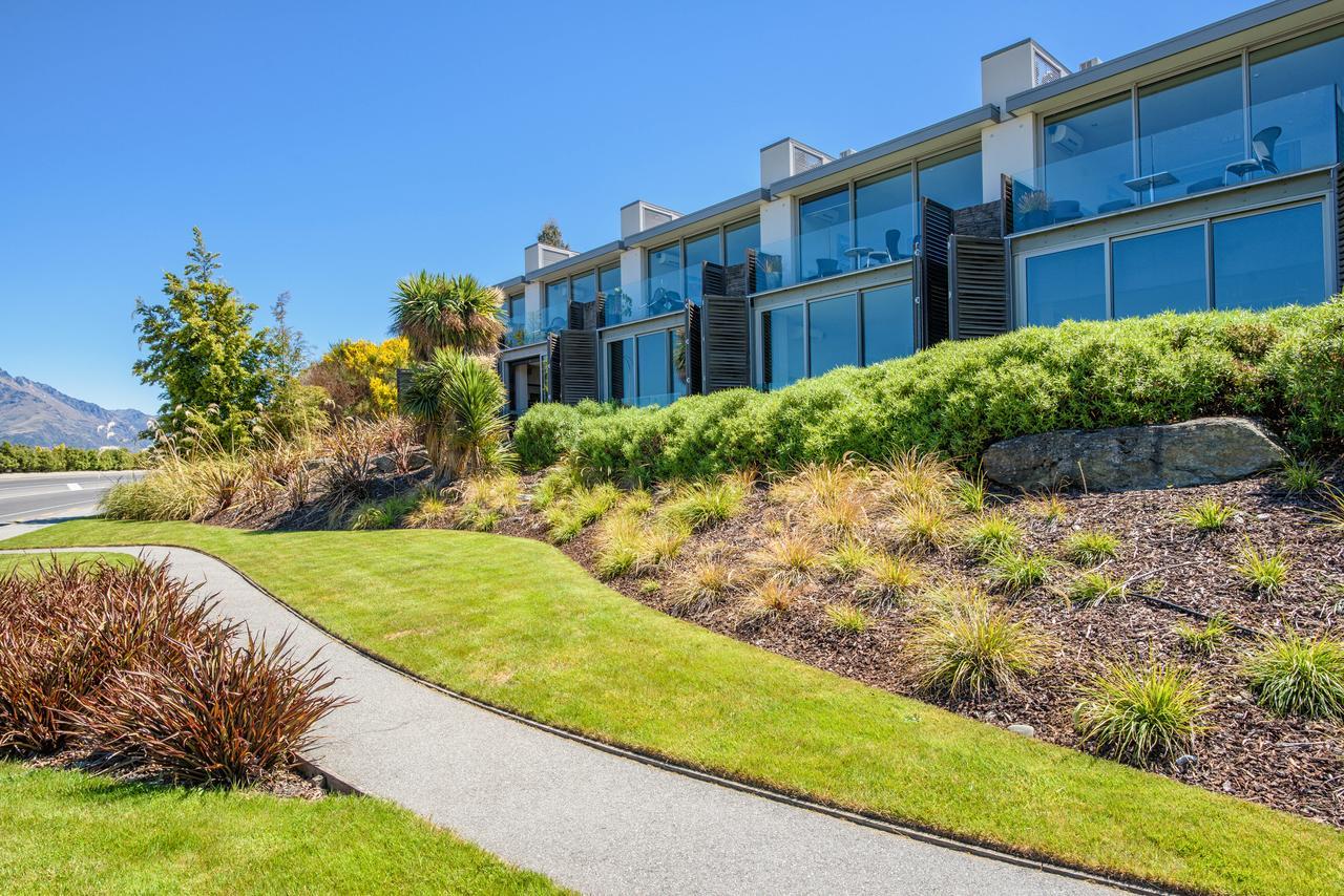 Swiss-Belsuites Pounamu Distretto di Queenstown Esterno foto The Jack's Point clubhouse